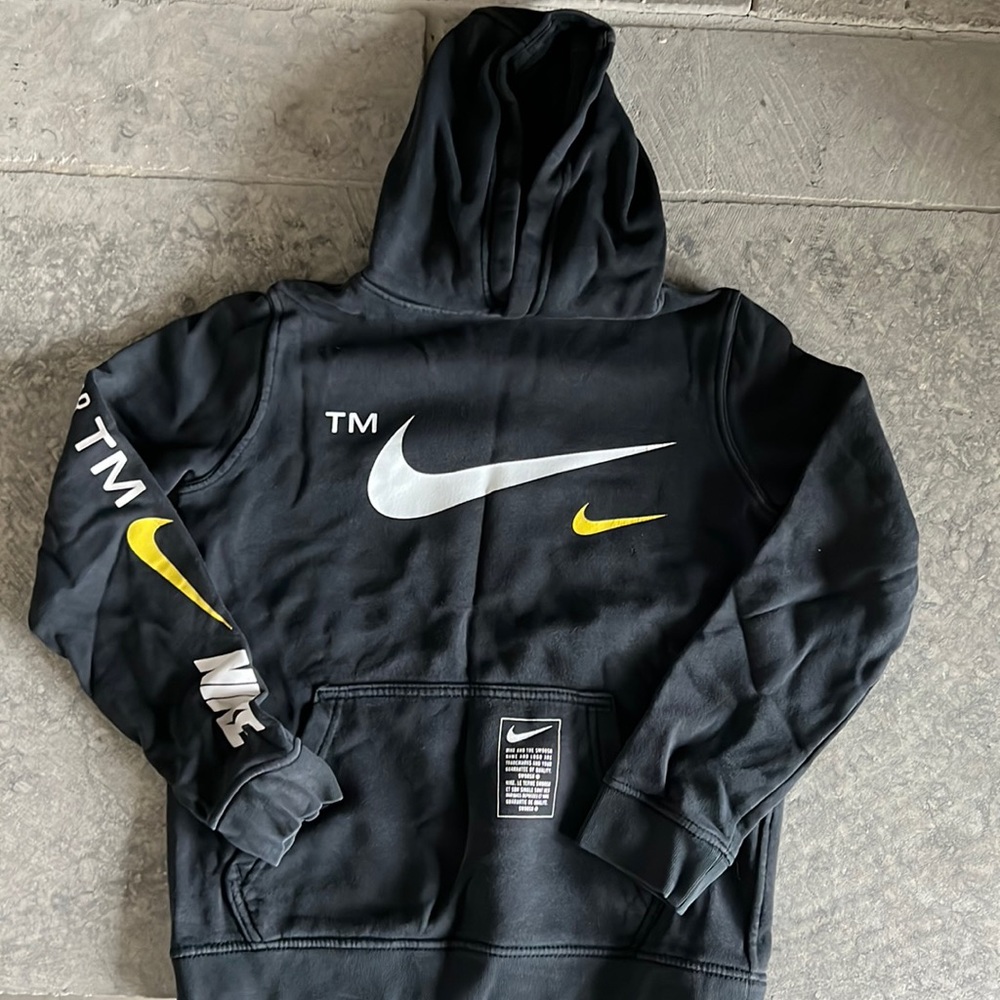 Boys’ Nike hoodie